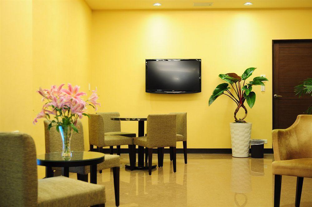 טאיצ'ונג Garden Hotel מראה חיצוני תמונה