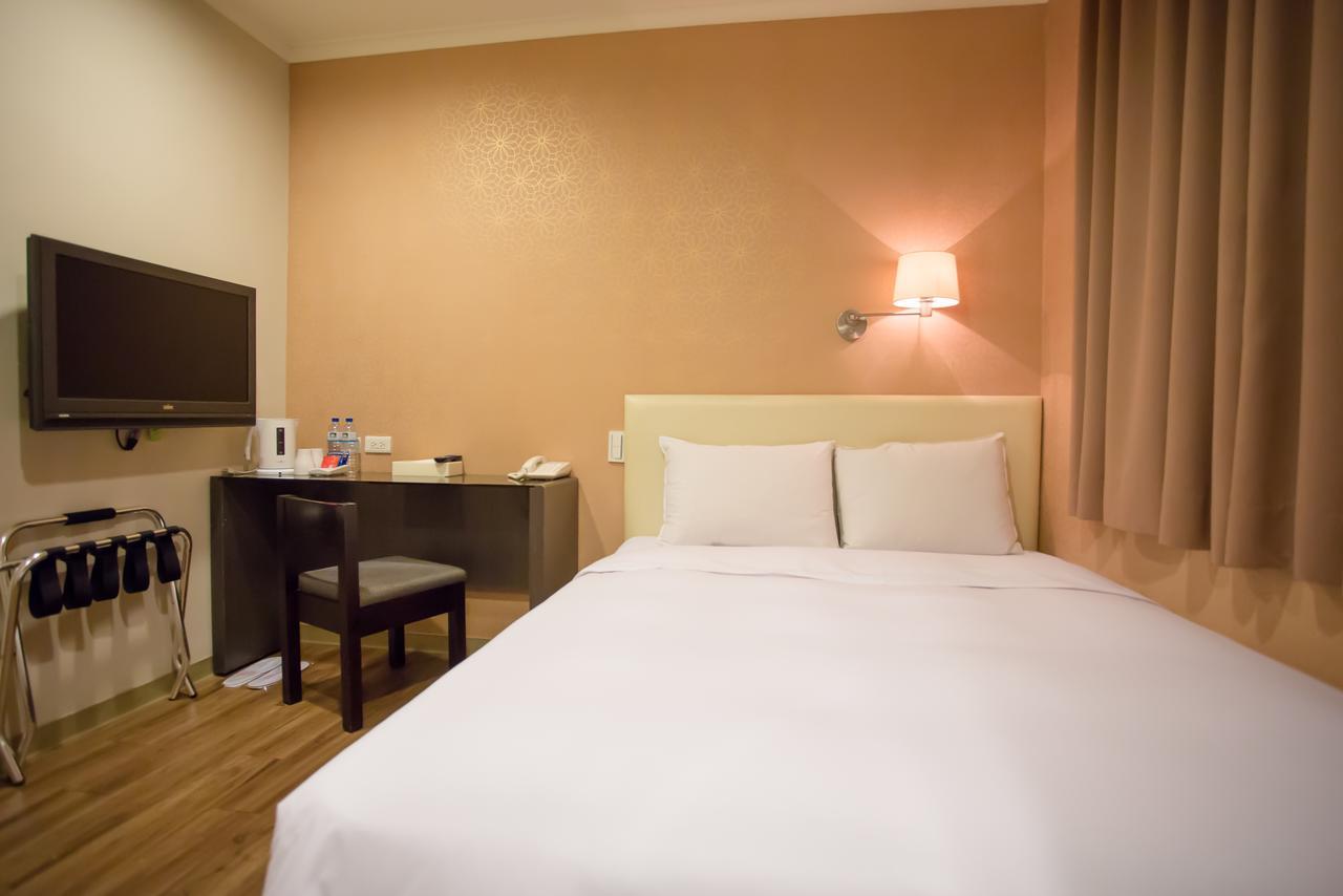 טאיצ'ונג Garden Hotel מראה חיצוני תמונה