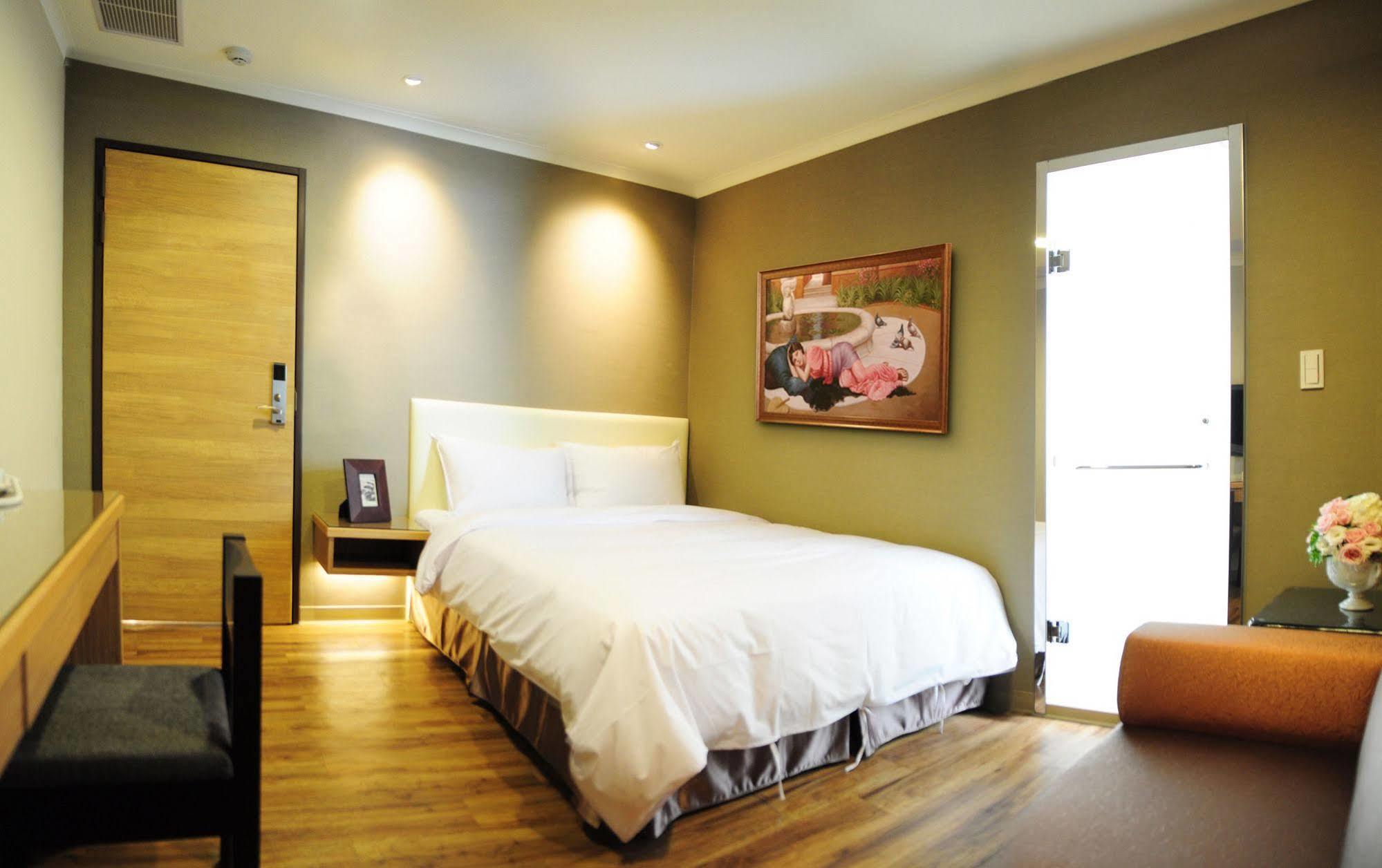 טאיצ'ונג Garden Hotel מראה חיצוני תמונה