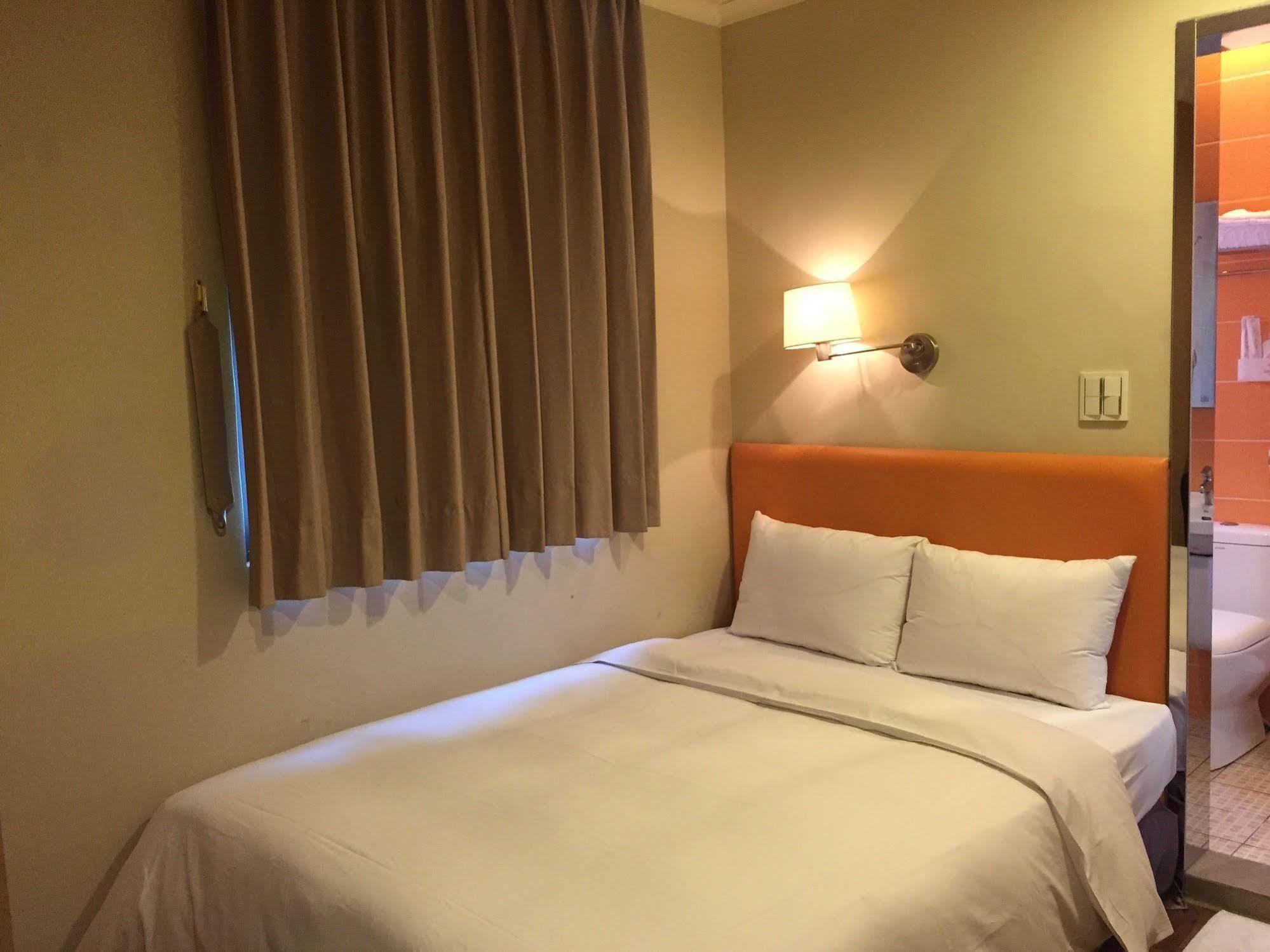 טאיצ'ונג Garden Hotel מראה חיצוני תמונה