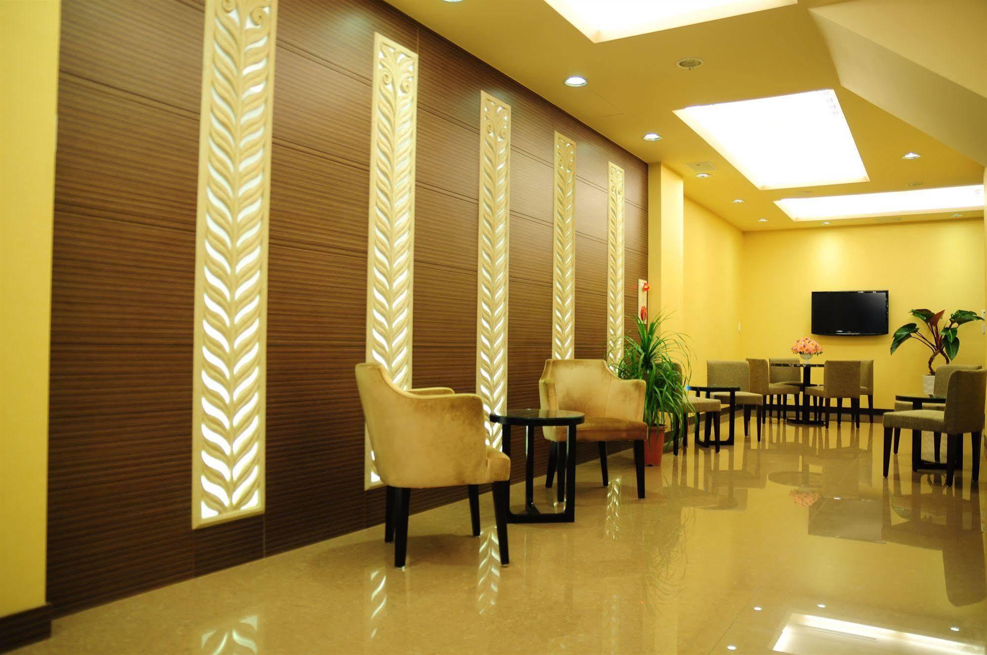 טאיצ'ונג Garden Hotel מראה חיצוני תמונה